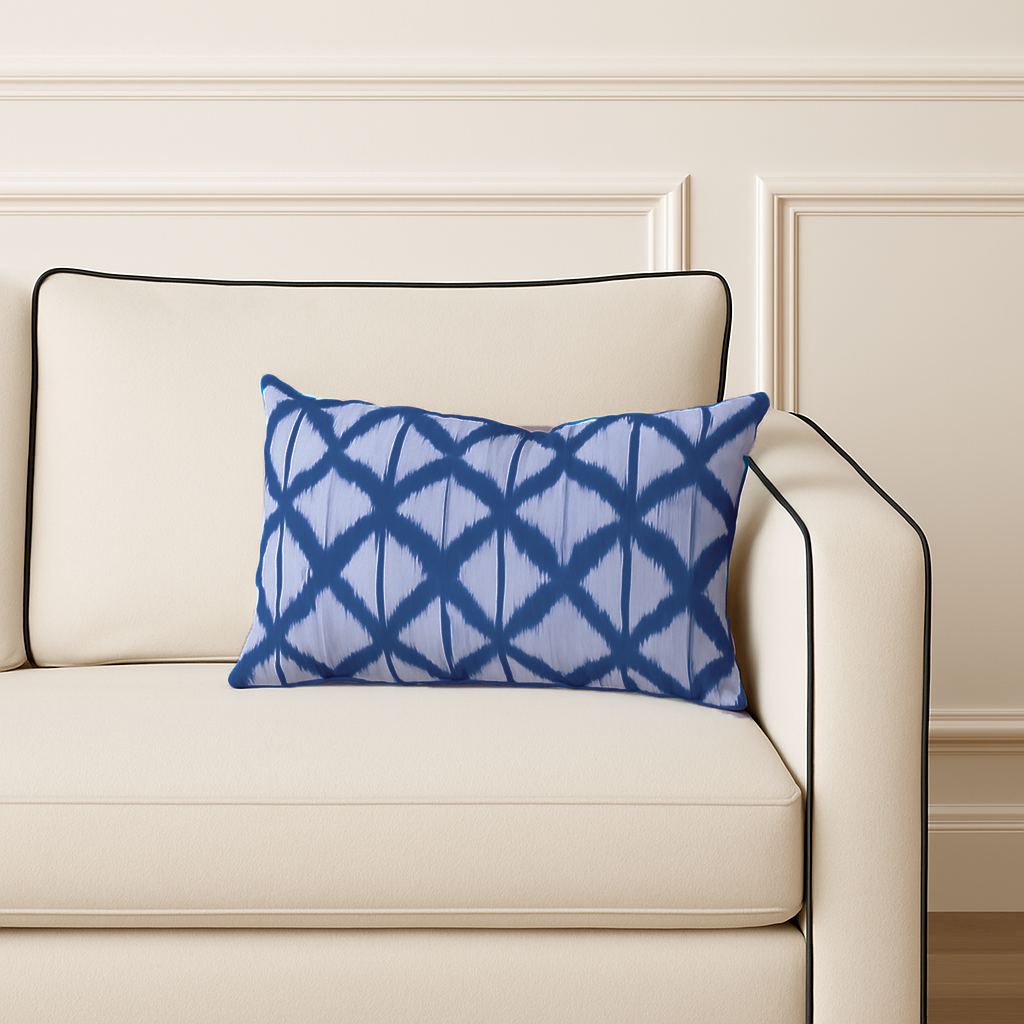 Cojín terciopelo estampado triangulos azul