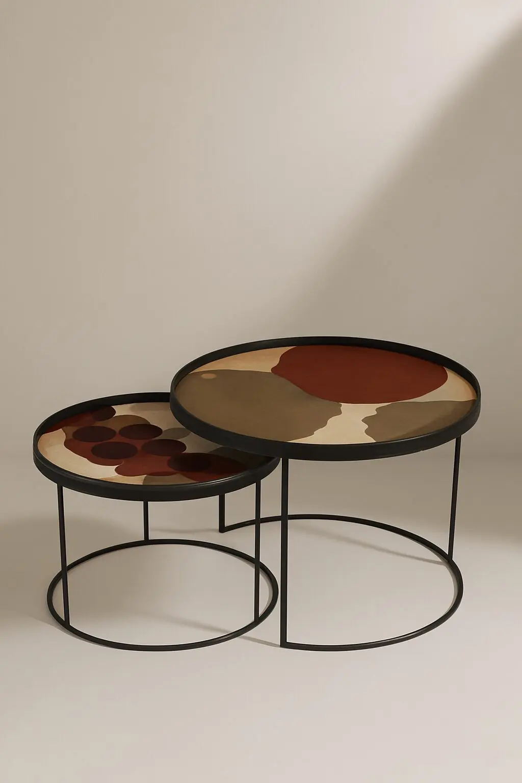 Mesa sobre bandeja estampada